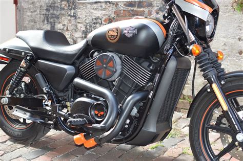 Judging by this officially sanctioned build from rajputana customs, the answer is yes. Pin by Khawtaan Kings on Modern Cafe Racer | Harley street ...