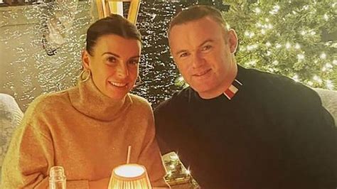 coleen rooney s husband wayne breaks silence with new holiday photo after end of wagatha