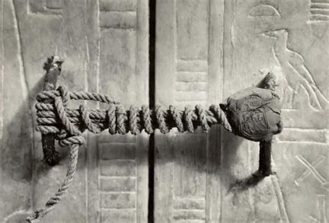The Unbroken Seal On Tutankhamuns Tomb 1922 3245 Years Untouched