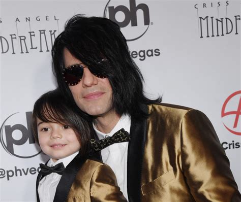 illusionist criss angel s son beats leukemia and takes up rock climbing naio ssaion