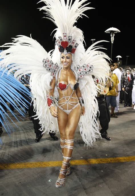 Sabrina Sato Sobre O Carnaval Quando Piso Na Avenida Sinto Que Toda Correria Valeu A Pena