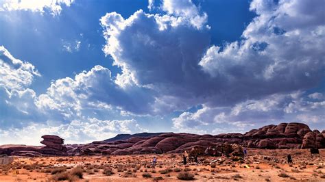A Beautiful Landscape In The Deserts Of Tabuk Beautiful Landscapes