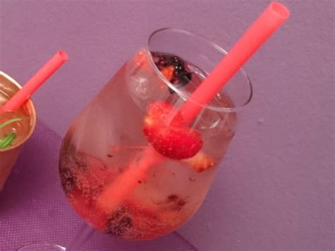 What are you looking for? Dancing Wildberries - Rezept By Das perfekte Dinner | Eine ...