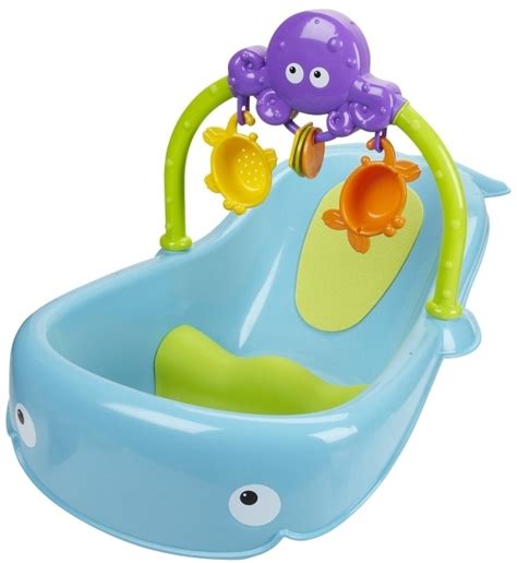 Now when you give your baby a bath you can do it in proper comfort with one of these whale bathtub elbow rests! Whale Bathtub - Bathtub Designs
