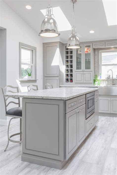 Reviews on the best cabinetry for 2020. Pin on 2nd masterbath