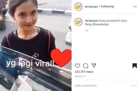 Video viral di media sosial 2021 wik wik tanpa sensor terbaru. Curi Perhatian, Penjual Cantik di Lampu Merah Ini Mirip ...