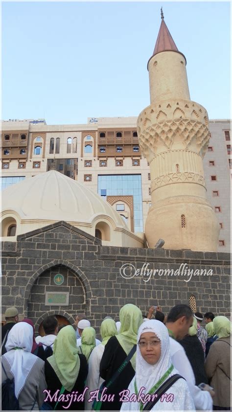 Menetukan bakal khalifah• kab telah menamakan bakal pengganti beliau iaitu. Catatan seputar ibadah Haji: Masjid Abu Bakar As Siddiq