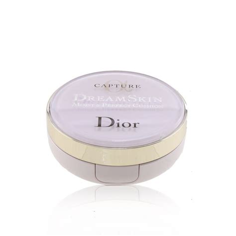 Christian Dior Capture Dreamskin Moist And Perfect Cushion Spf 50 With