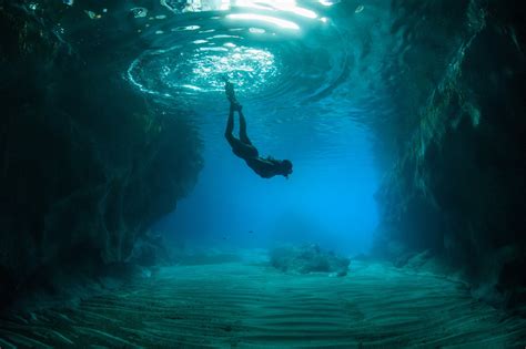 Scuba Diving Wallpaper High Resolution Images