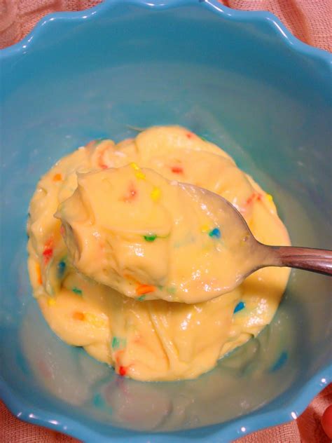 This is, without a doubt, one of my favorite desserts i have ever had in my entire life. Dame Good Eats: Birthday Cake Batter Pudding