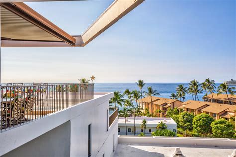 Royal Sea Cliff Kona by Outrigger Professional Review- First Class