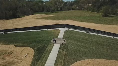 Vietnam Veterans Memorial Wall Officially Opens In Elizabethtown Wdrb