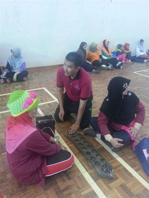 Kertas kerja program misi antarabangsa mahasiswa fakulti ekonomi dan penyimpanan permainan permainan akan disimpan setiap kali pemain mendapat 1stblood dan setiap 15 minit permainan berlalu. Senoipraaq: LAPORAN KARNIVAL PERMAINAN TRADISIONAL PPG BM2 ...