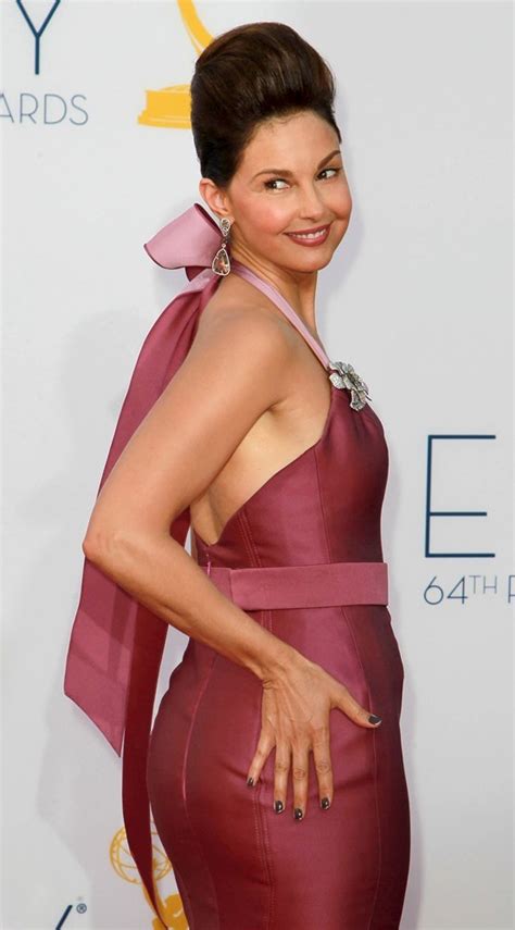Ashley Judd Picture 37 64th Annual Primetime Emmy Awards Arrivals