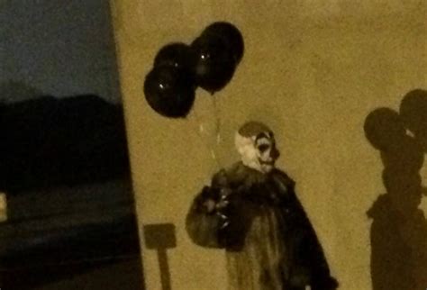 ‘creepy Clown Sightings Why The Epidemic Is Spreading Across Canada