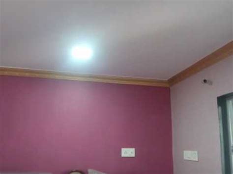 For a clean, simple look, white ceilings are often the best choice for a room. Ceiling and colour combination - YouTube