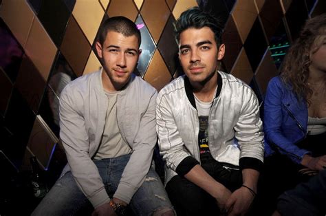 Nick Jonas And Joe Jonas Got Matching Tattoos Before The 2016 Mtv Vmas