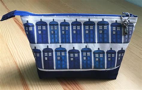 Doctor Who Tardis Lined Zipper Pouch Etsy Zipper Pouch Doctor Who