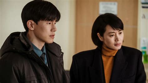 محكمة الأحداث سلسلة محاكم قانونية أخرى لمشاهدتها على Netflix إذا كنت تحب الدراما الكورية