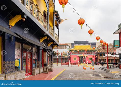 Central Plaza Of Chinatown In Los Angeles Editorial Stock Image Image