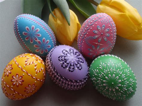 Set Of 5 Easter Eggs Decorated Chicken Eggs Wax Embossed