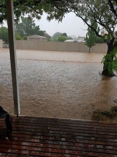 Flash Flooding In St Arnaud Donald Soaked As Storm Fronts Hit Central