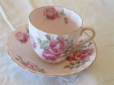 Pink Roses Tea Cup And Saucer Rose Tea Cup Tea Cups Pretty Cups