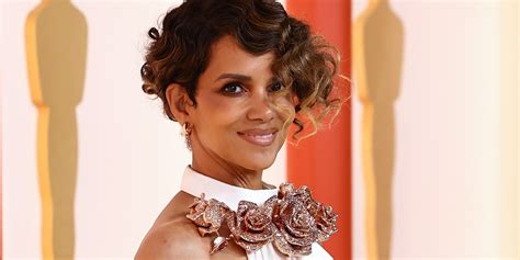 Halle Berry Wows In Rose Detailed Gown At Oscars 2023 2023 Oscars