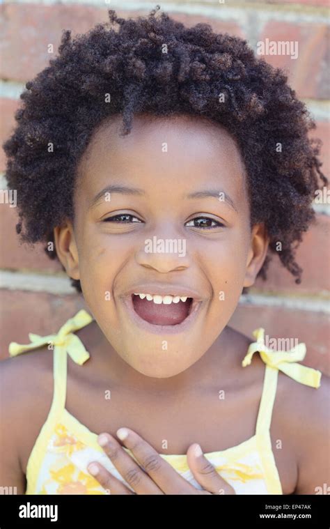 Smiling African American Hi Res Stock Photography And Images Alamy