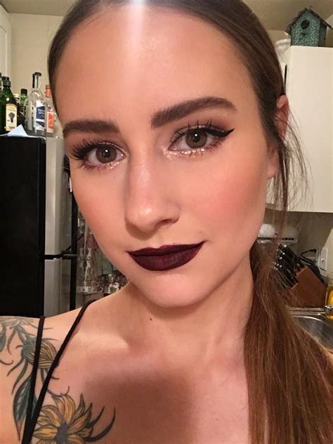 People with hooded eyes have eyebrows that lack the proper arch and are lower than they are usually in other eyes shapes. Nighttime for hooded eyes- CCW! : MakeupAddiction