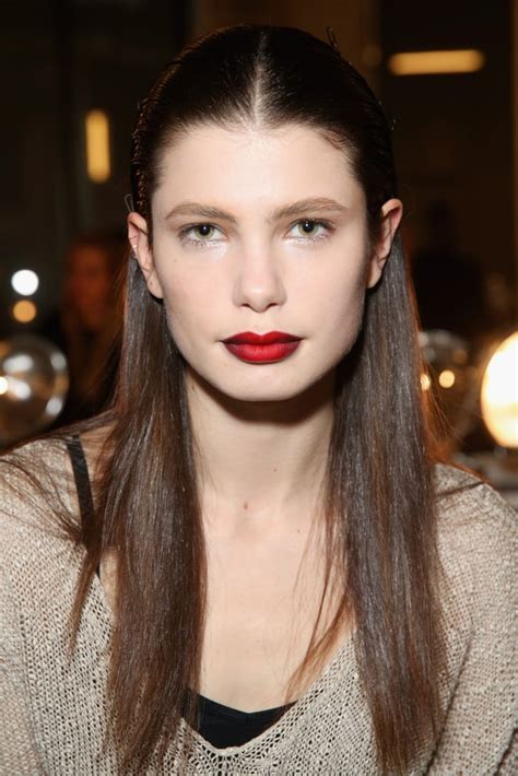 We Couldnt Get Enough Of The Ombré Red Lip At Kenneth Cole Fall