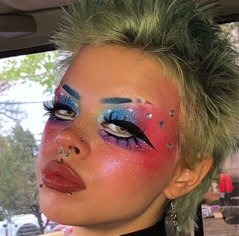 𝖇𝖚𝖌𝖒𝖊𝖆𝖙 In 2020 Edgy Makeup Punk Makeup Artistry Makeup