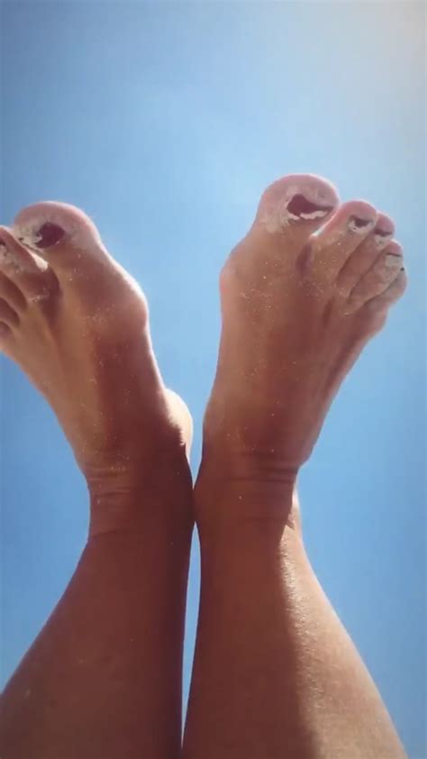Rebecca Gayhearts Feet