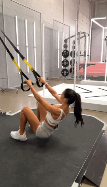 here s that first part 1 more time muscle up trx modification popsugar fitness photo 3