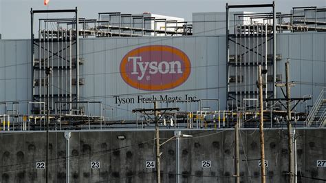 Nc Tyson Chicken Plant Shut Down After Covid 19 Outbreak Cbs 17