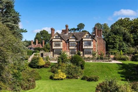 Grade Ii Listed 8 Bedroom Country House In West Sussex English