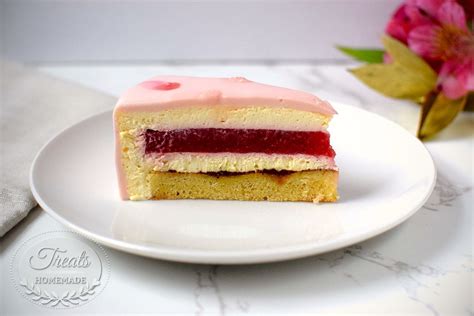 Entremets Fraise Vanille Treats Homemade