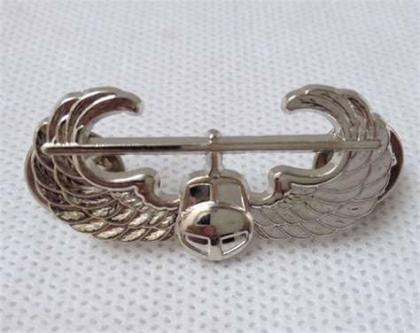 Us United States Air Force Air Assault Qualification Metal Badge Color