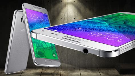 All important text messages from hot articles: Test: Samsung Galaxy Alpha - COMPUTER BILD
