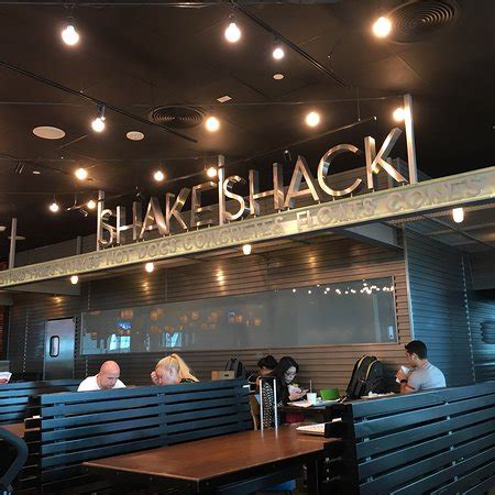 Find here the best shake shack deals in dubai and the latest discounts and coupons on restaurants. Shake Shack, Dubai - Dubai International AirPrt ...