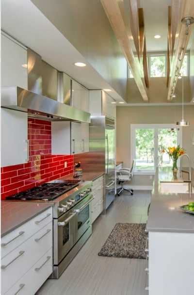 23 Red Tile Design Ideas For Your Kitchen And Bath Red Backsplash Modern Kitchen Design