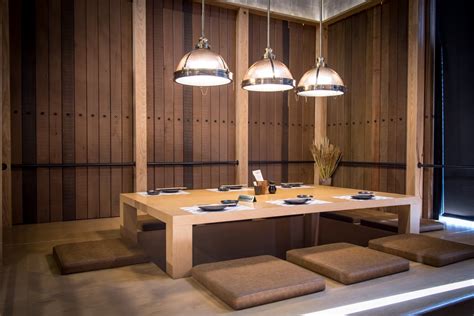 Welcome to kuriya at bangsar, a place where you can enjoy haute japanese cuisine and intimate service in cozy yet luxurious settings. How to Spot An Authentic Japanese Restaurant | Roka Akor