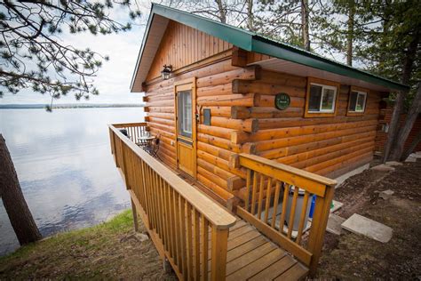 7 Cozy Canadian Cabins Worth Renting This Winter