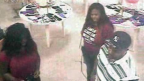 Killeen Police Try To Id Man 2 Women In Credit Fraud Case