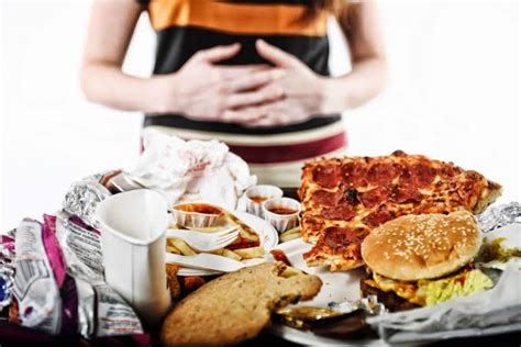 Binge Eating Disorder Kenali Penyebab Dan Gejalanya Gayasehatku My