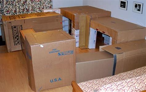 Cardboard Forts Big Cardboard Boxes Cardboard Box Houses