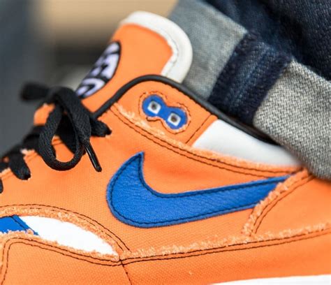 Go super saiyan in these dragon ball z air force 1s with vegeta and goku on the swoosh. Dragon Ball Z x Nike Air Max 1 'Son Goku' (chaussure personnalisée)