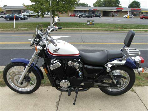 This is a quick overview of a 2011 honda shadow vt750 rs. 2011 Honda Shadow RS (VT750RS) Cruiser for sale on 2040-motos