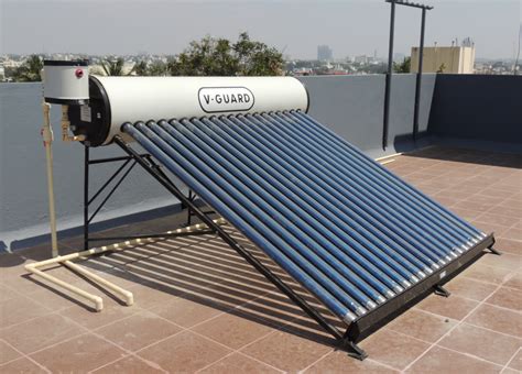 Mulai dari lebih hemat dibandingkan dengan pemanas air gas atau listrik hingga mendukung. SOLAR WATER HEATER - In Every home in Kerala