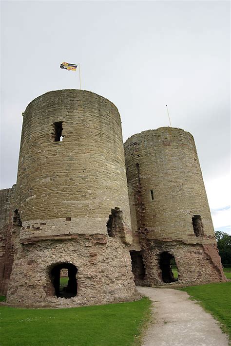 Castle Towers Photo Picture Image Rhuddlan Castle Castles Uk